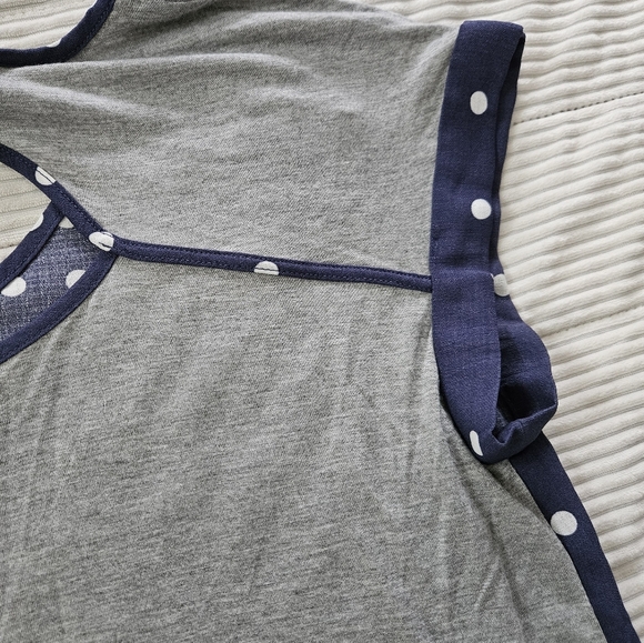 Fortune & Ivy Navy Polka Dot Top with Gray Accents Size M - Picture 8 of 8